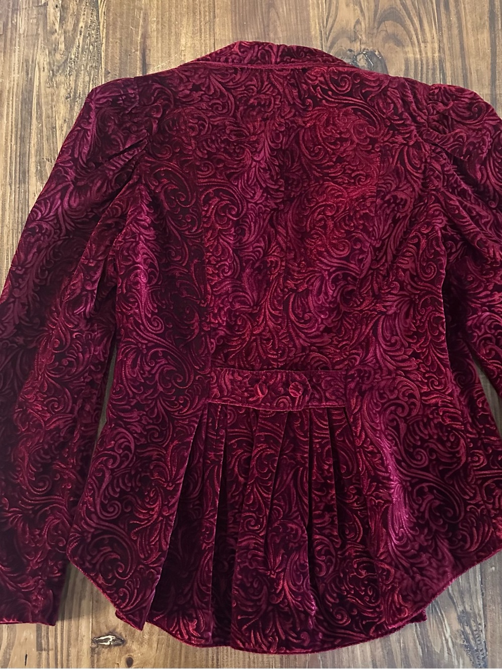 Wahmaker Burgundy Embossed Velvet Blazer - Picture 4 of 5